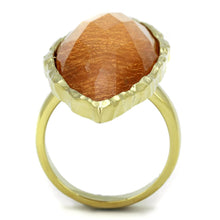 Cargar imagen en el visor de la galería, VL120 - IP Gold(Ion Plating) Stainless Steel Ring with Synthetic Synthetic Stone in Orange